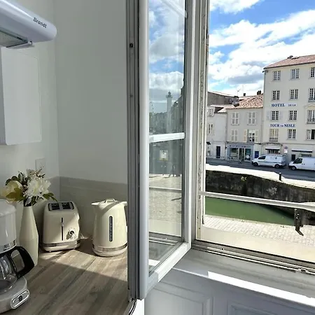 Exceptionnel Vieux Port 65M2 4-6 Pers, Wifi, Patio Apartment La Rochelle  Exterior photo