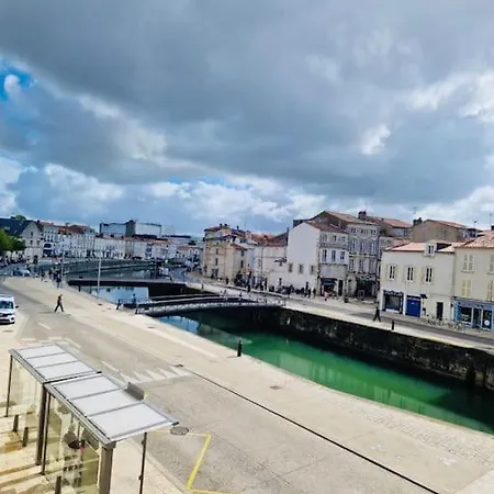 Exceptionnel Vieux Port 65M2 4-6 Pers, Wifi, Patio Apartment La Rochelle  Exterior photo