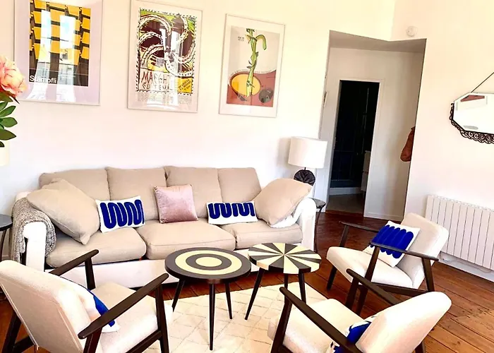 Exceptionnel Vieux Port 65M2 4-6 Pers, Wifi, Patio